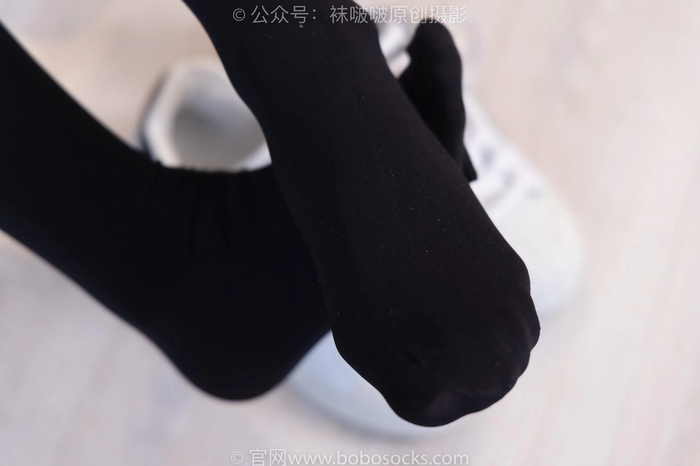 [BoBoSocks袜啵啵]NO.204 小沫-高跟鞋、贝壳头板鞋、白丝大腿袜、黑丝大腿袜[24] [46P]插图4